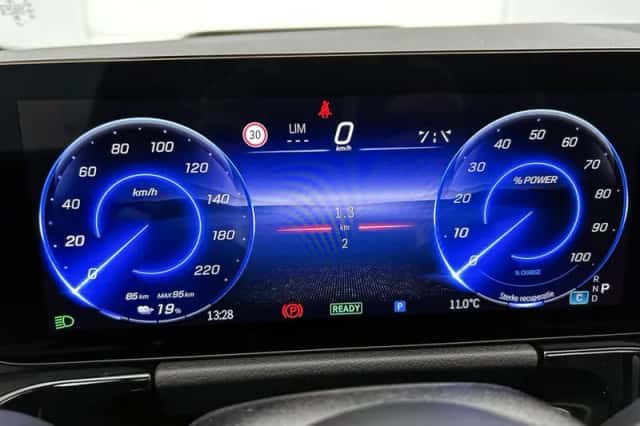 Mercedes-Benz EQA (2026) thumbnail 6