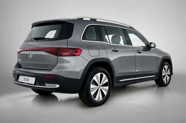 Mercedes-Benz EQB (2025) thumbnail 2