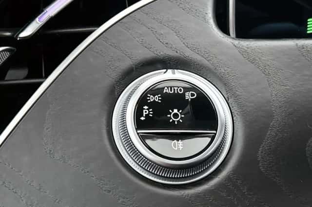 Mercedes-Benz E-Klasse (2024) thumbnail 46