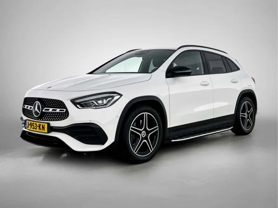 Mercedes-Benz GLA (2020) — foto 1