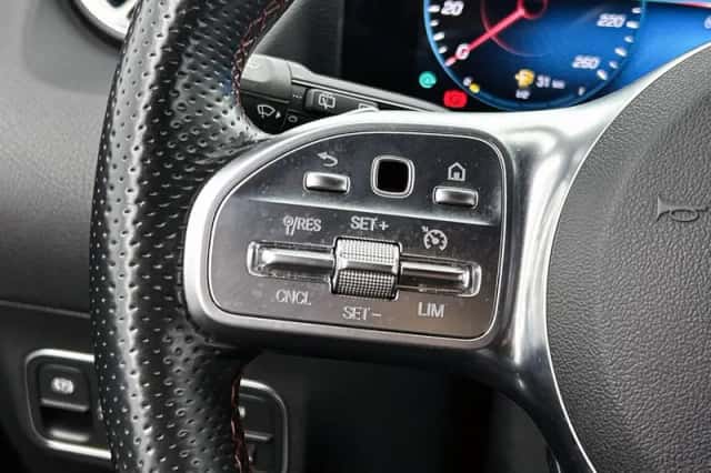 Mercedes-Benz GLA (2020) thumbnail 14