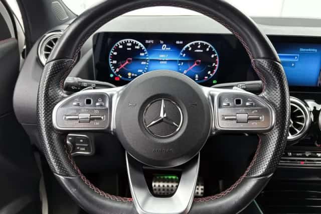 Mercedes-Benz GLA (2020) thumbnail 17
