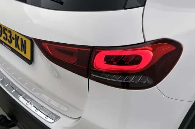 Mercedes-Benz GLA (2020) thumbnail 39