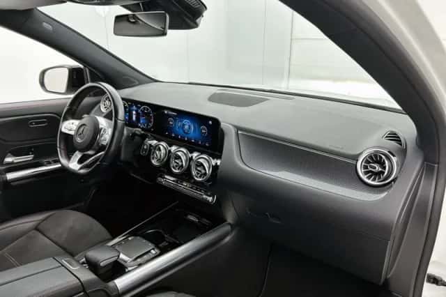Mercedes-Benz GLA (2020) thumbnail 6