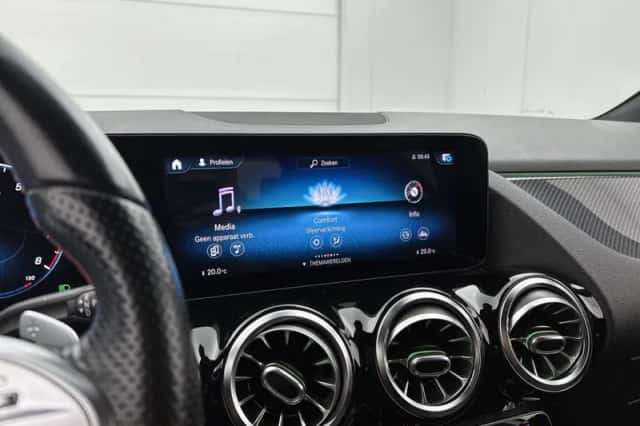Mercedes-Benz GLA (2020) thumbnail 7