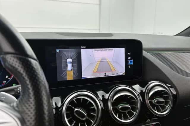Mercedes-Benz GLA (2020) thumbnail 8