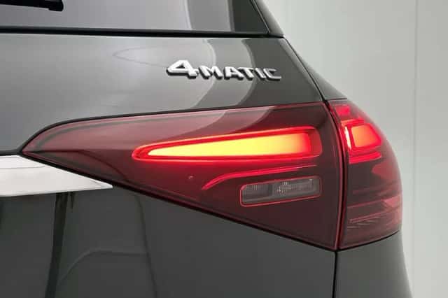 Mercedes-Benz GLE (2025) thumbnail 40
