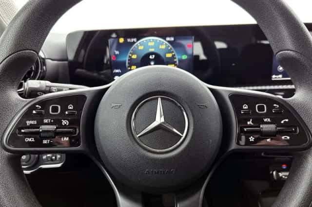 Mercedes-Benz A-Klasse (2021) thumbnail 17
