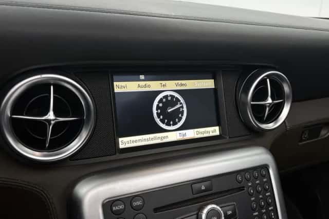 Mercedes-Benz SLS_Roadster (2013) thumbnail 15