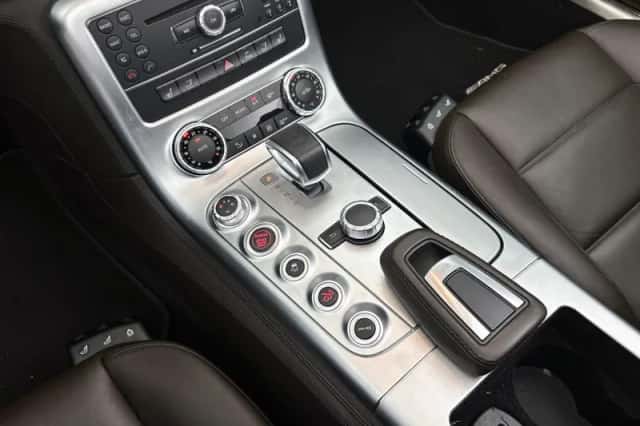 Mercedes-Benz SLS_Roadster (2013) thumbnail 18