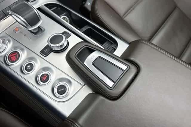 Mercedes-Benz SLS_Roadster (2013) thumbnail 35