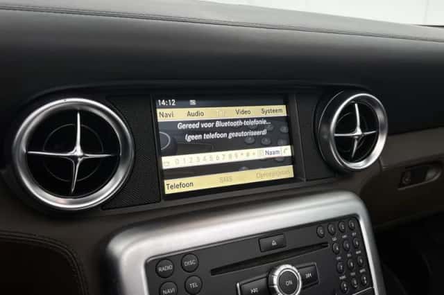 Mercedes-Benz SLS_Roadster (2013) thumbnail 38