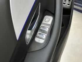 Mercedes-Benz GLE (2025) thumbnail 25