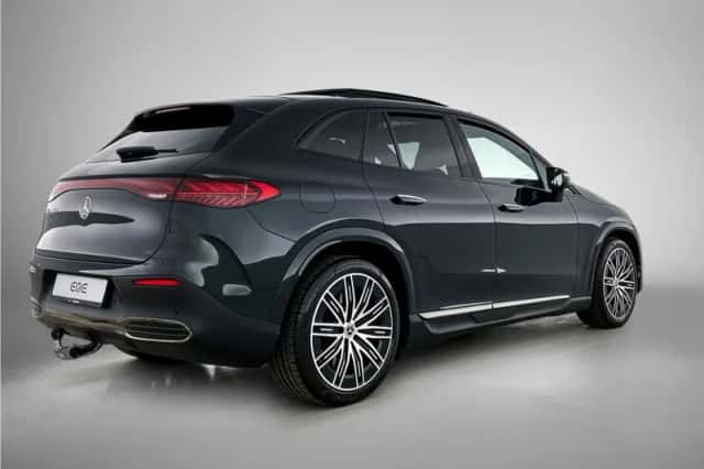 Mercedes-Benz EQE (2026) thumbnail 2