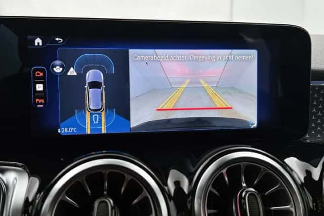 Mercedes-Benz EQB (2026) thumbnail 11