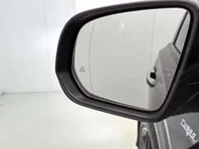 Mercedes-Benz GLE (2026) thumbnail 46