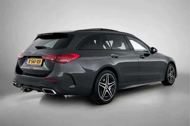 Mercedes-Benz C-Klasse (2023) thumbnail 2