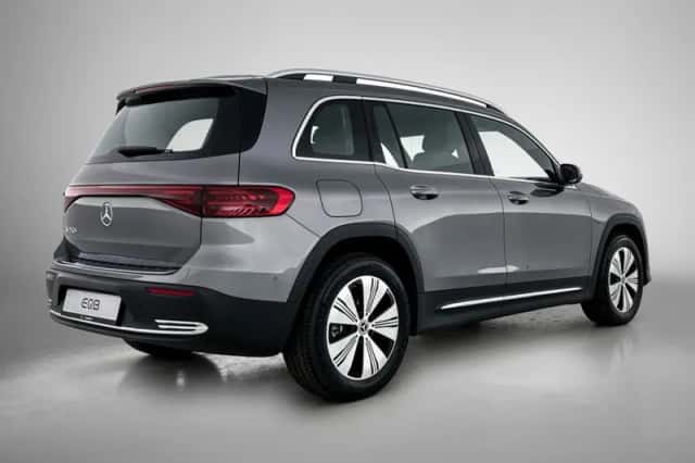 Mercedes-Benz EQB (2025) thumbnail 2