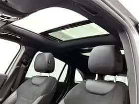 Mercedes-Benz GLA (2025) thumbnail 4