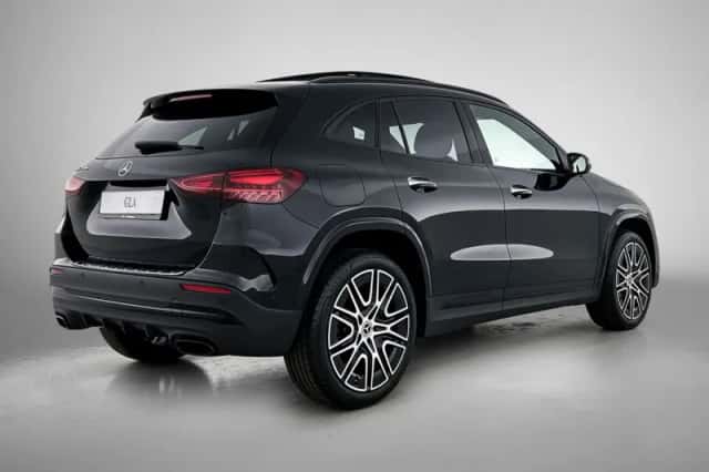 Mercedes-Benz GLA (2026) thumbnail 2