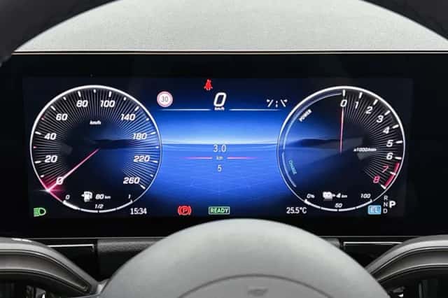 Mercedes-Benz GLA (2026) thumbnail 6