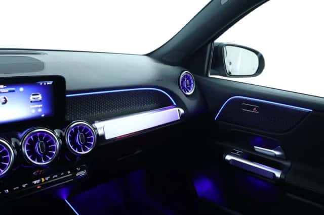 Mercedes-Benz EQB (2025) thumbnail 6