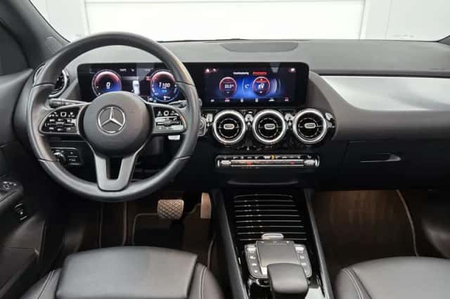 Mercedes-Benz GLA (2021) thumbnail 5
