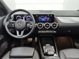 Mercedes-Benz GLA (2021) thumbnail 5