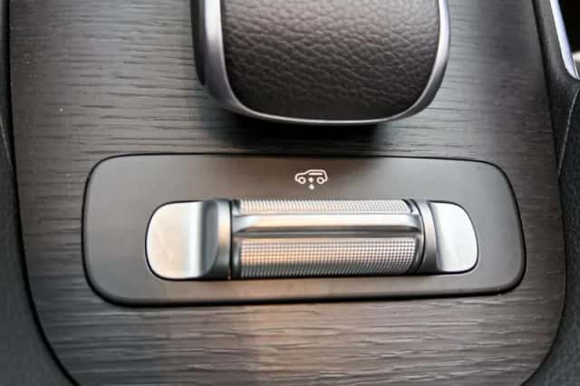 Mercedes-Benz GLE (2024) thumbnail 30