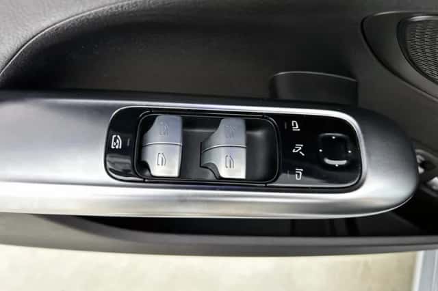 Mercedes-Benz C-Klasse (2022) thumbnail 25