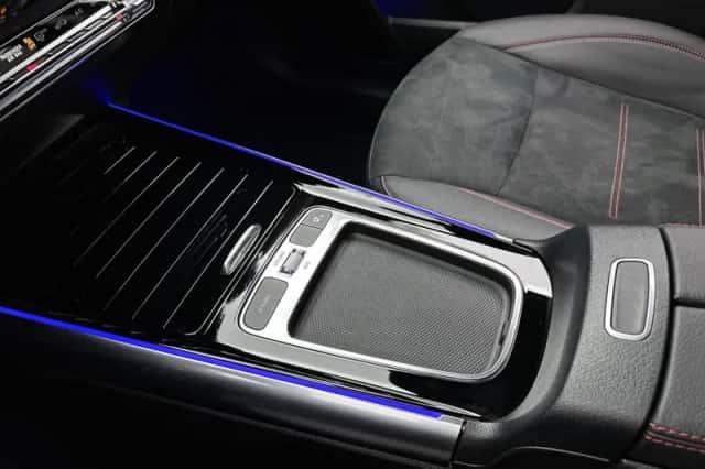 Mercedes-Benz GLA (2024) thumbnail 10