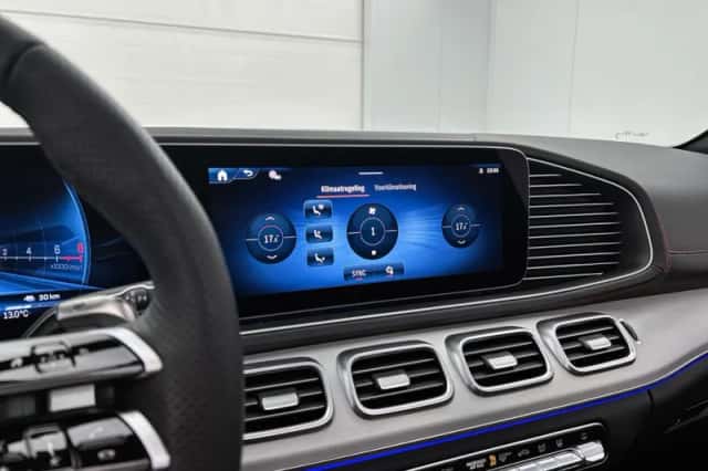 Mercedes-Benz GLE (2025) thumbnail 12