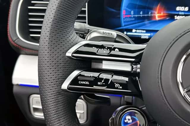Mercedes-Benz GLE (2025) thumbnail 18