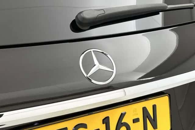Mercedes-Benz GLE (2025) thumbnail 24