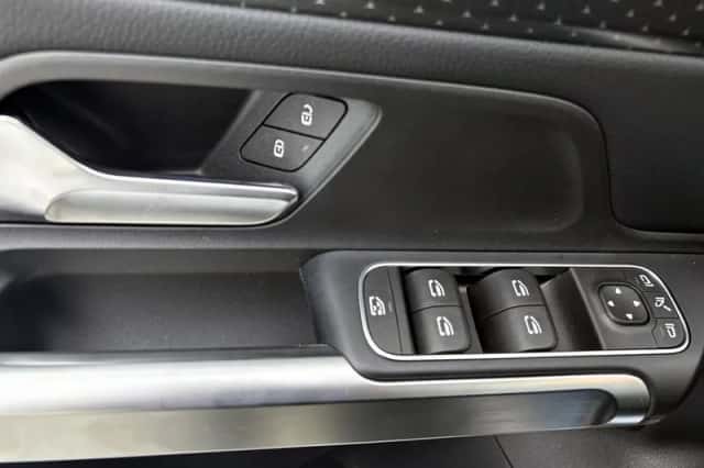 Mercedes-Benz EQB (2026) thumbnail 45