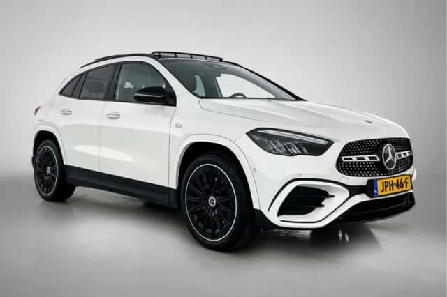 Mercedes-Benz GLA (2025) thumbnail 12