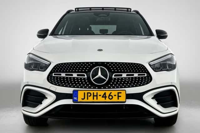 Mercedes-Benz GLA (2025) thumbnail 21