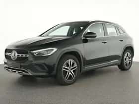 Mercedes-Benz GLA (2023)