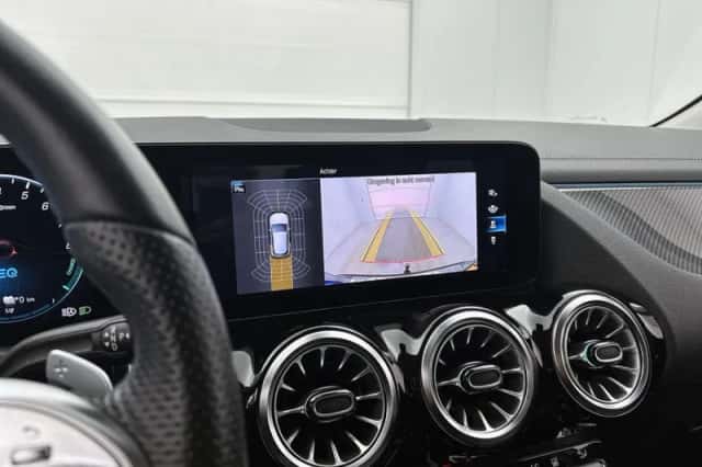 Mercedes-Benz GLA (2022) thumbnail 8