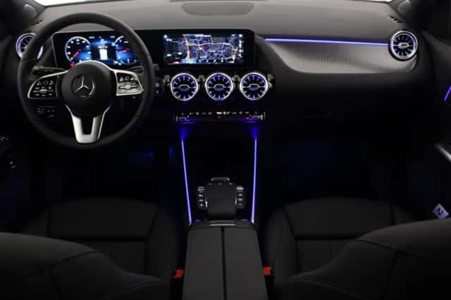 Mercedes-Benz GLA (2021) thumbnail 4