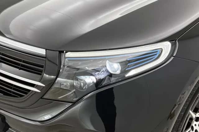 Mercedes-Benz EQC (2020) thumbnail 43