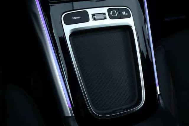Mercedes-Benz GLA (2025) thumbnail 17