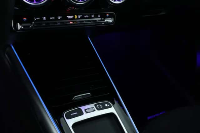 Mercedes-Benz GLA (2025) thumbnail 26
