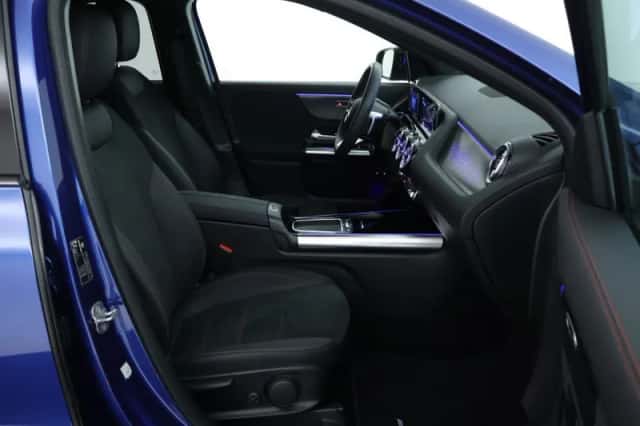 Mercedes-Benz GLA (2025) thumbnail 31
