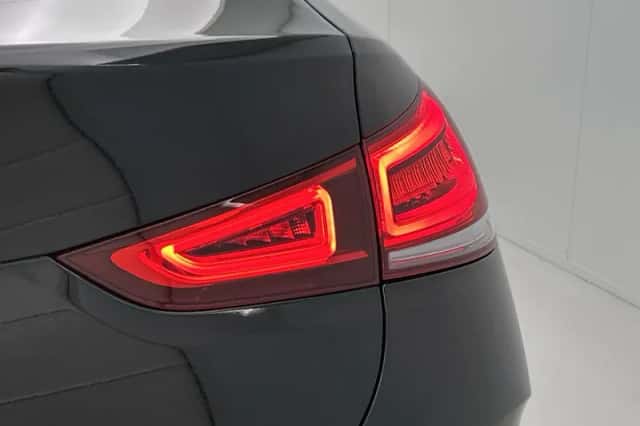 Mercedes-Benz GLE (2022) thumbnail 43