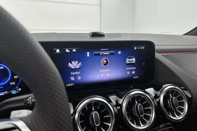 Mercedes-Benz EQA (2026) thumbnail 8