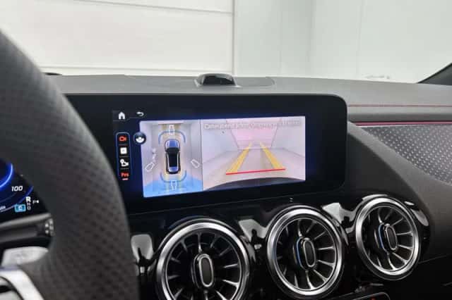 Mercedes-Benz EQA (2026) thumbnail 9