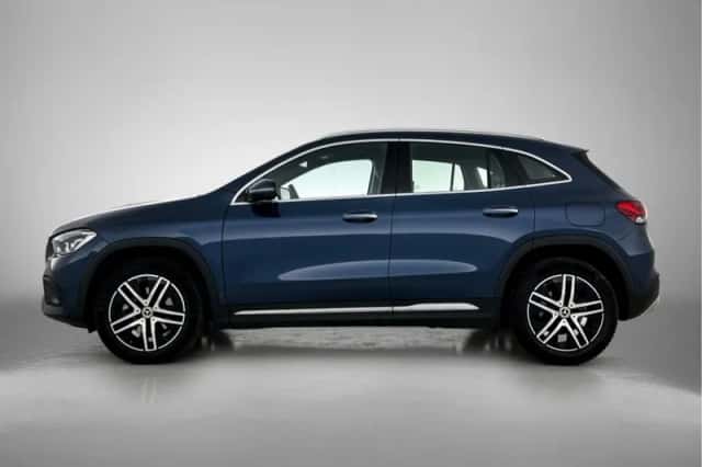 Mercedes-Benz GLA (2023) thumbnail 3