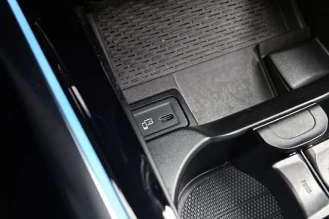 Mercedes-Benz GLA (2023) thumbnail 25