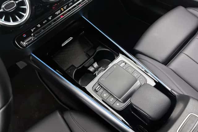 Mercedes-Benz GLA (2023) thumbnail 26